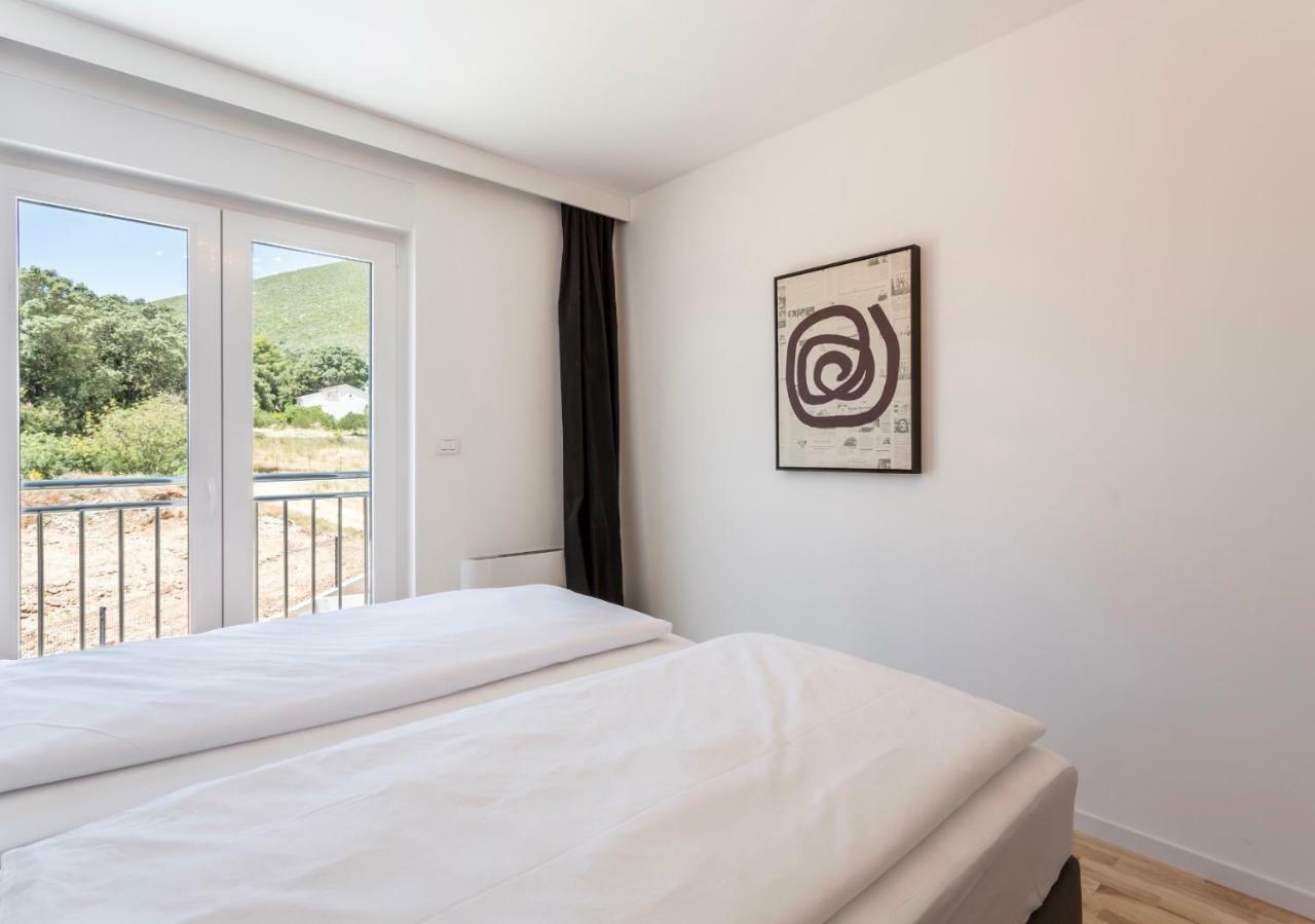 Villa Mila Kastela Kaštel Novi Екстериор снимка